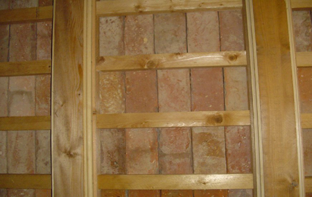 Holz-Ziegelstein-Decke